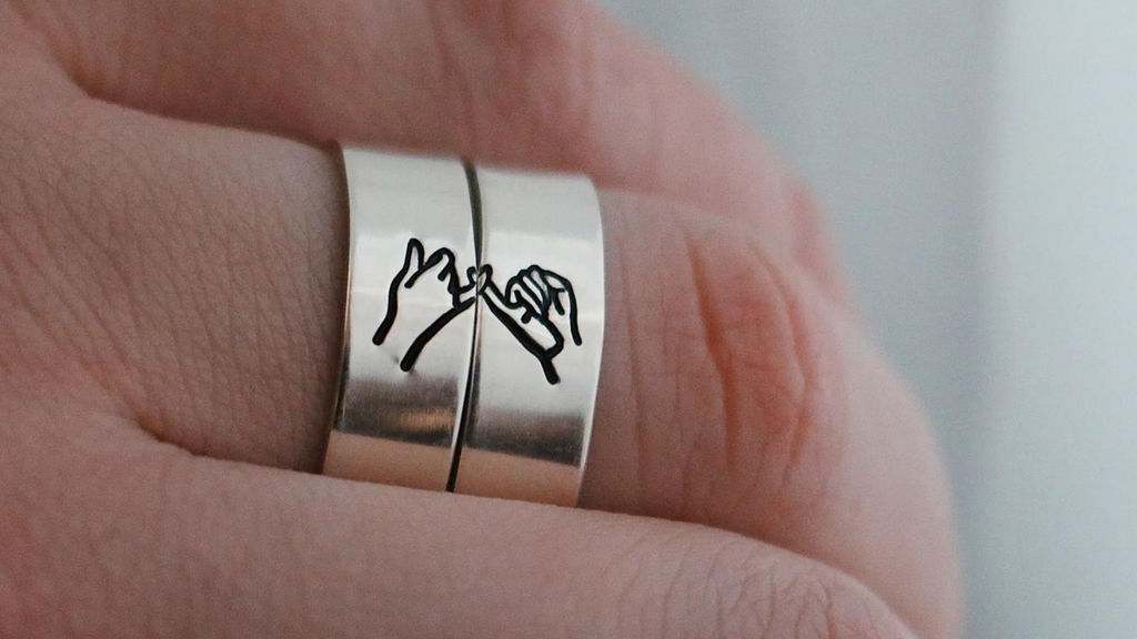 7 Reasons You Should Give Pinky Promise Rings