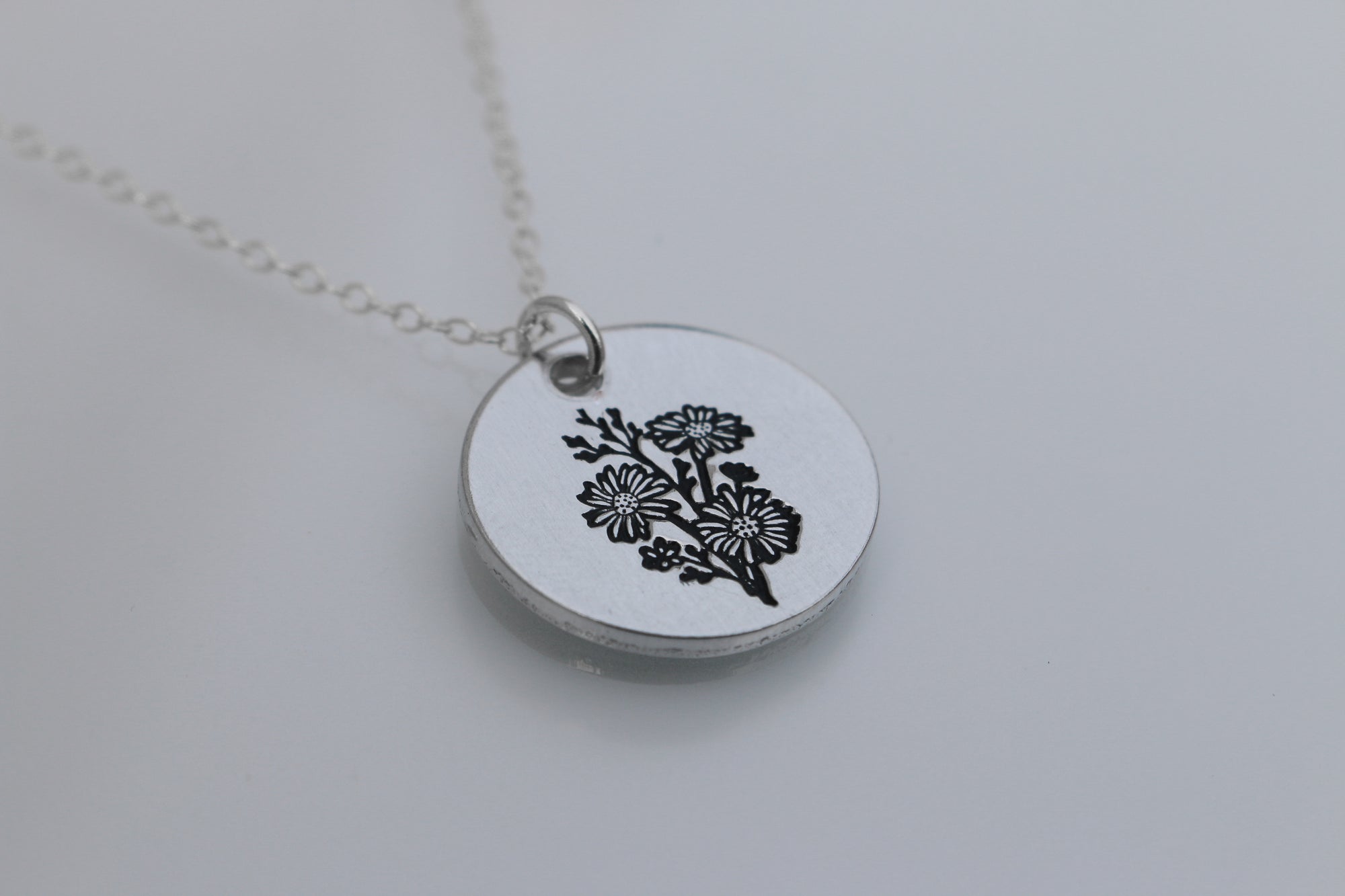 Daisy Bouquet Necklace - Silver
