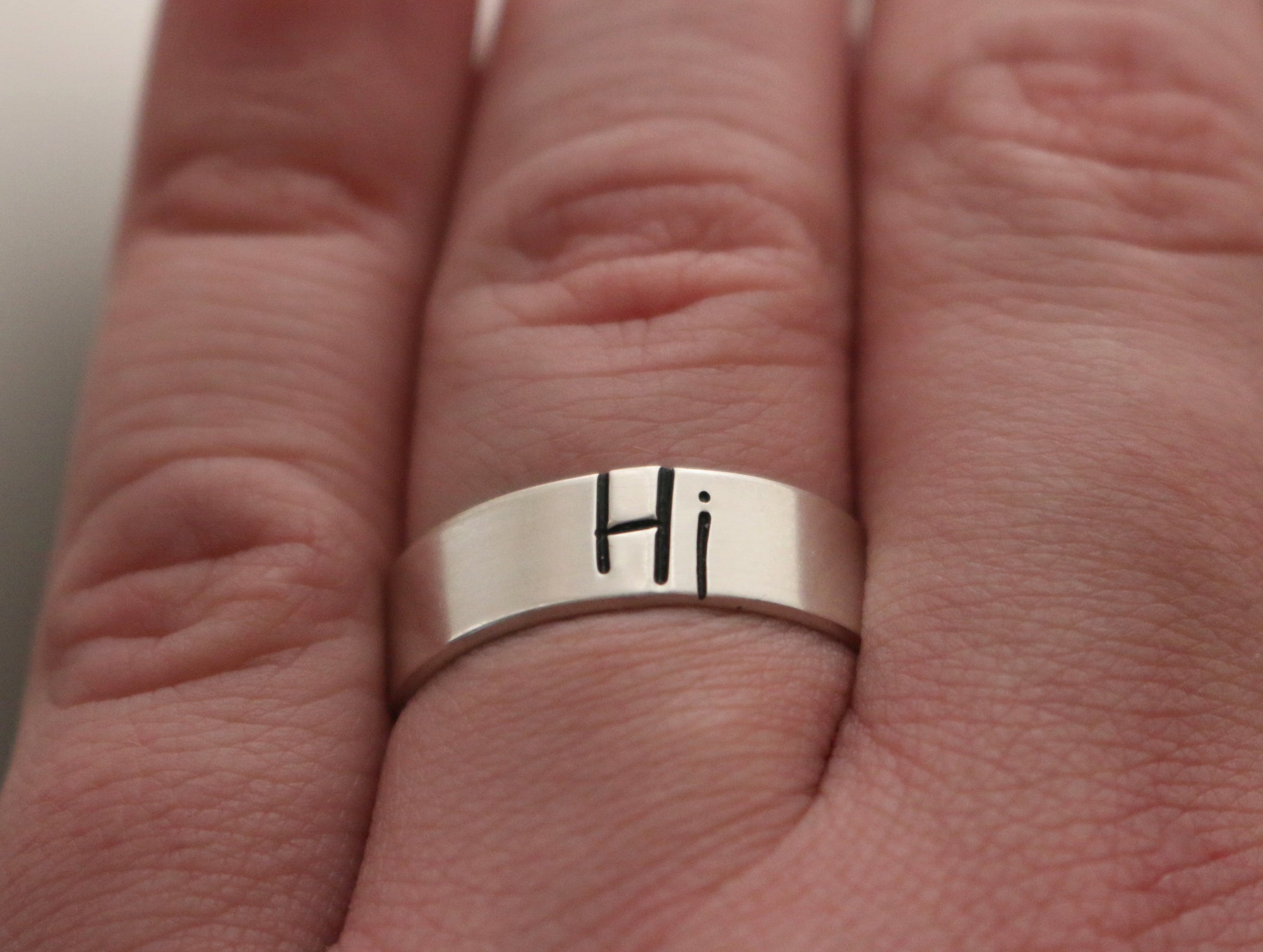 Hi Speech Bubble Ring