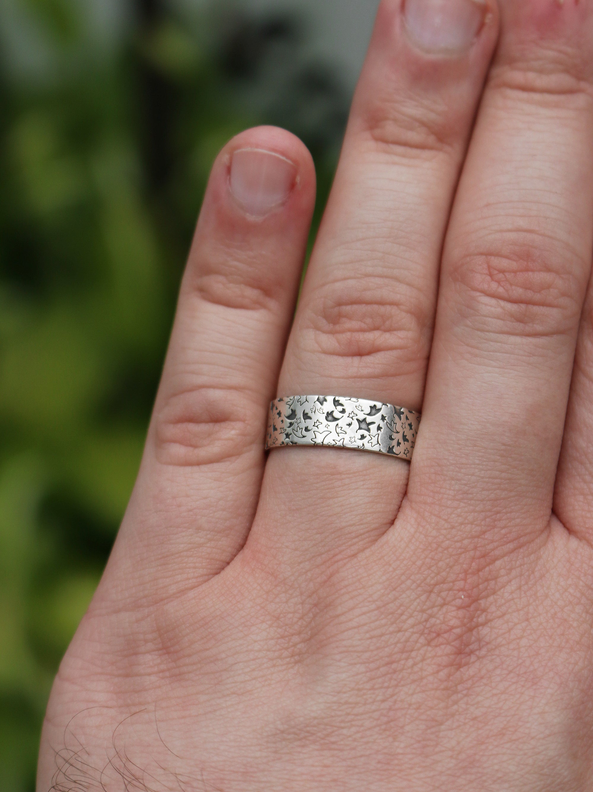 Heartstopper Leaves Ring - Shaded - Sterling Silver