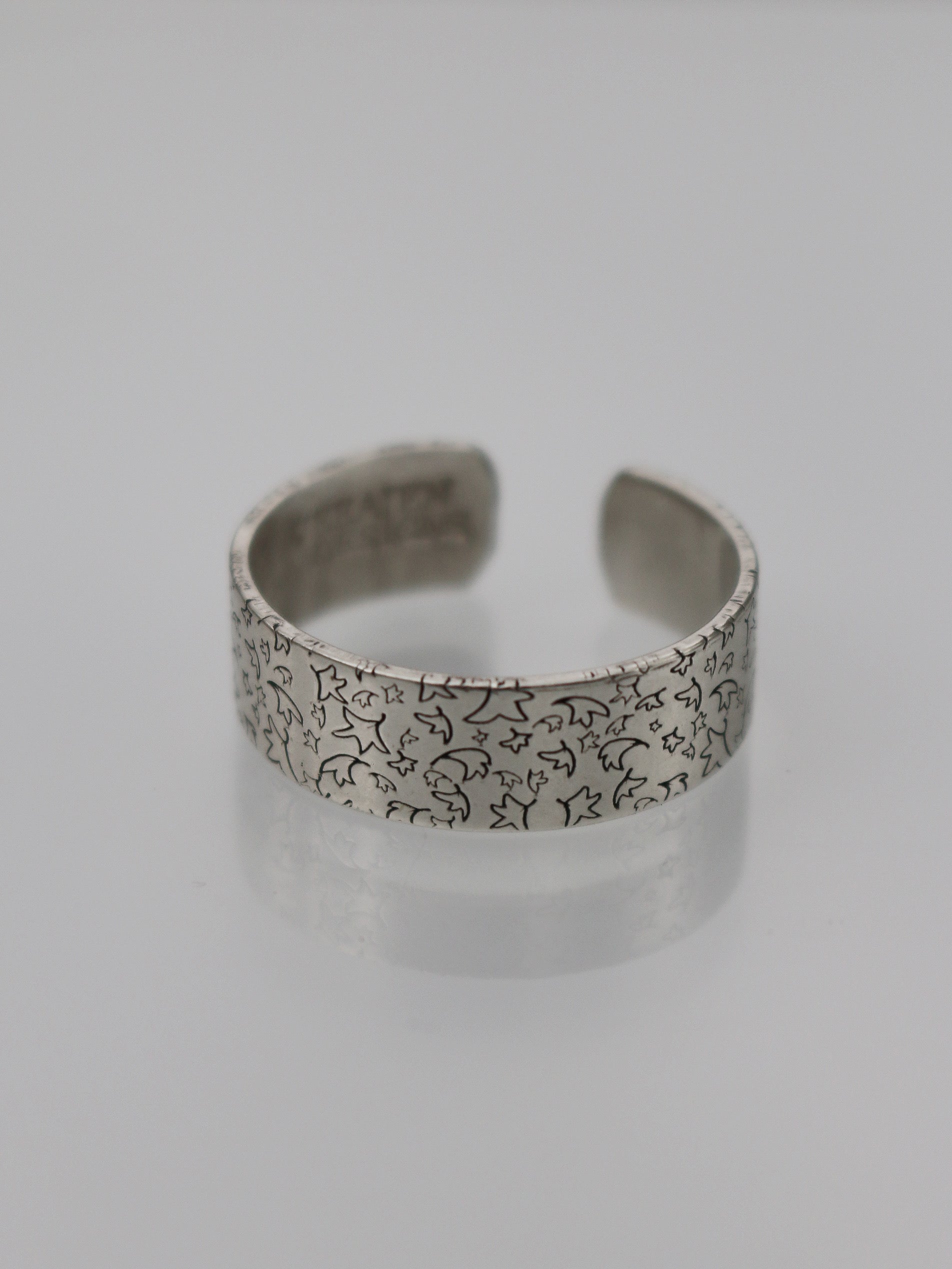 Heartstopper Leaves Ring - Unshaded - Sterling Silver