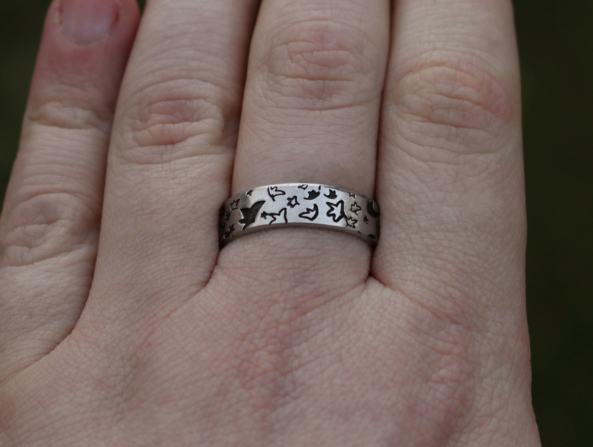 Heartstopper Leaves Ring - Shaded - Various