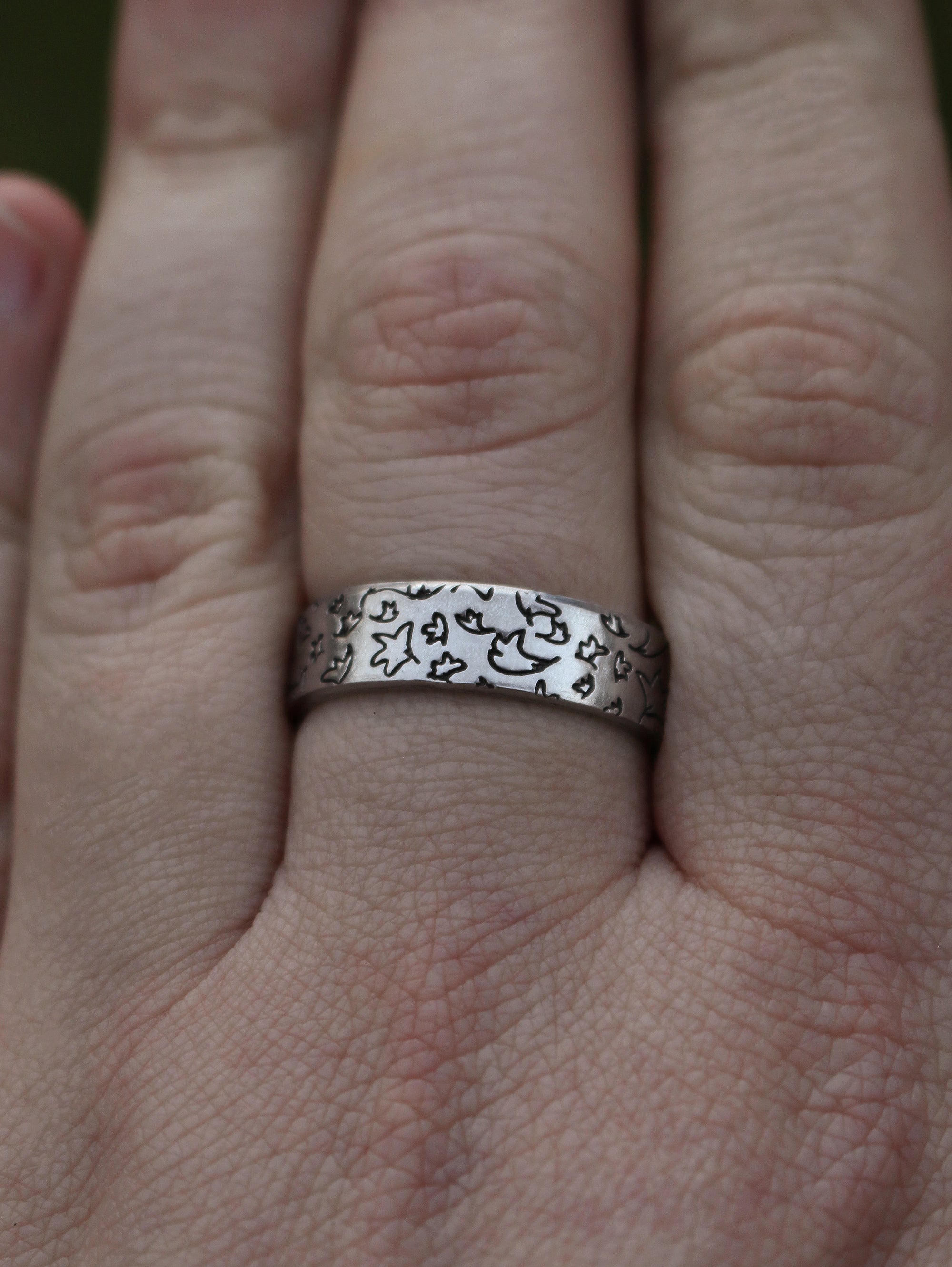 Heartstopper Leaves Ring - Unshaded - Various