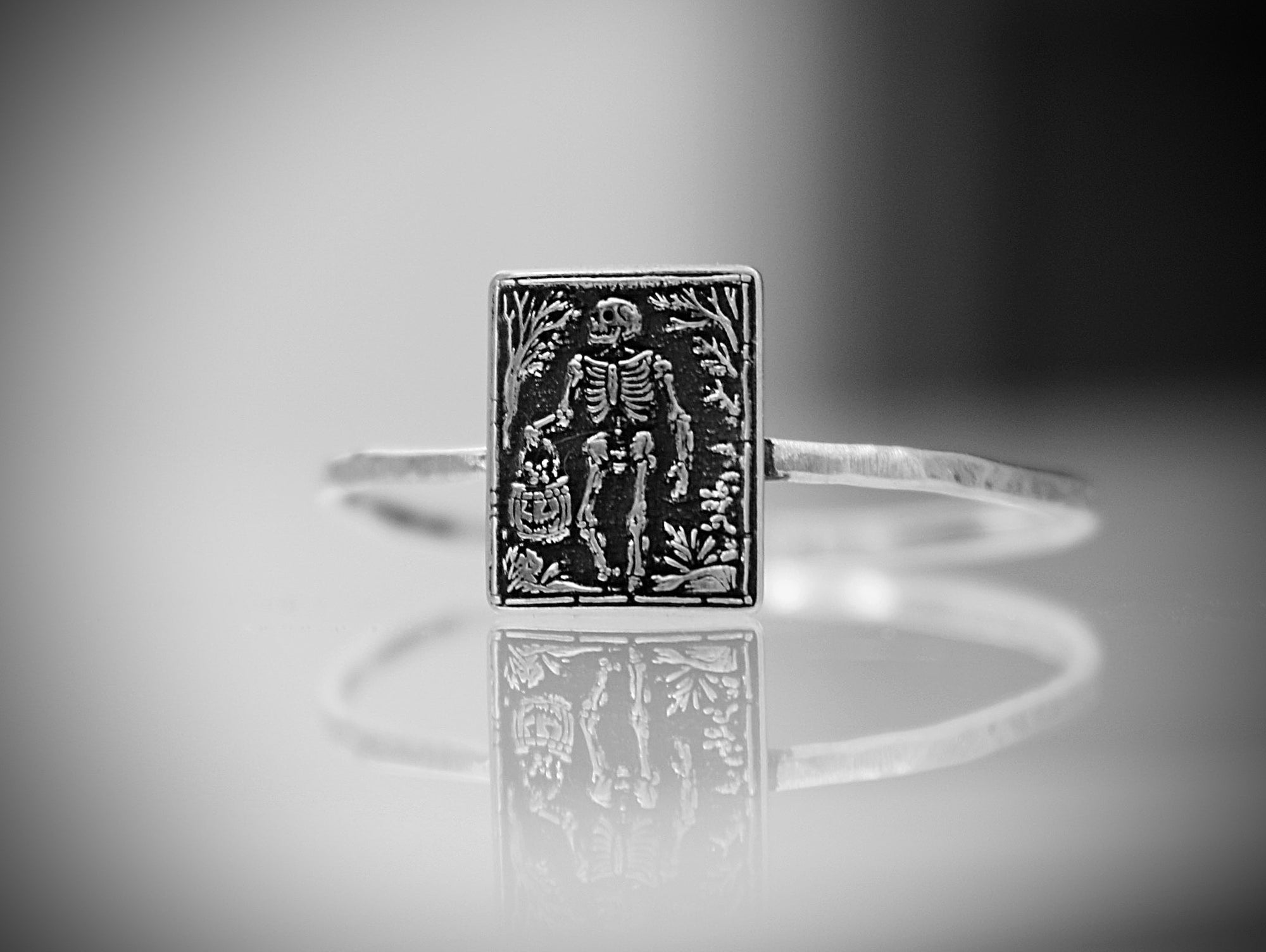 Vintage Halloween Skeleton Ring