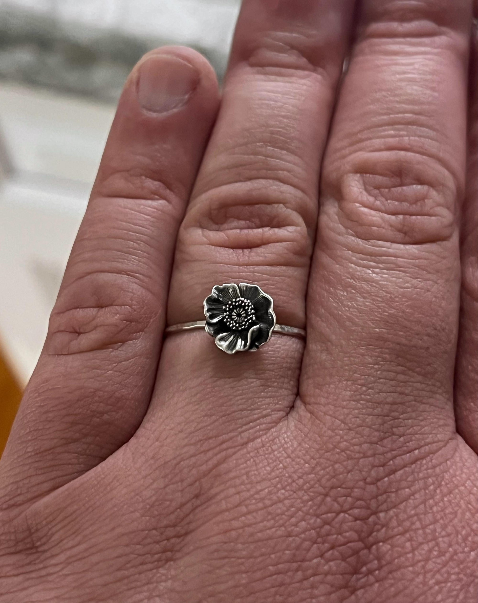 Poppy Ring | Delicate Poppy Flower Jewelry | Botanical Ring Nature Lovers & Gardeners | Memorial Gift for Loss | Sentimental Flower Jewelry