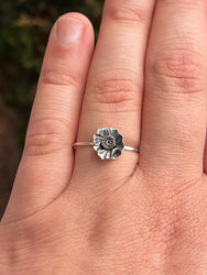 Poppy Ring | Delicate Poppy Flower Jewelry | Botanical Ring Nature Lovers & Gardeners | Memorial Gift for Loss | Sentimental Flower Jewelry