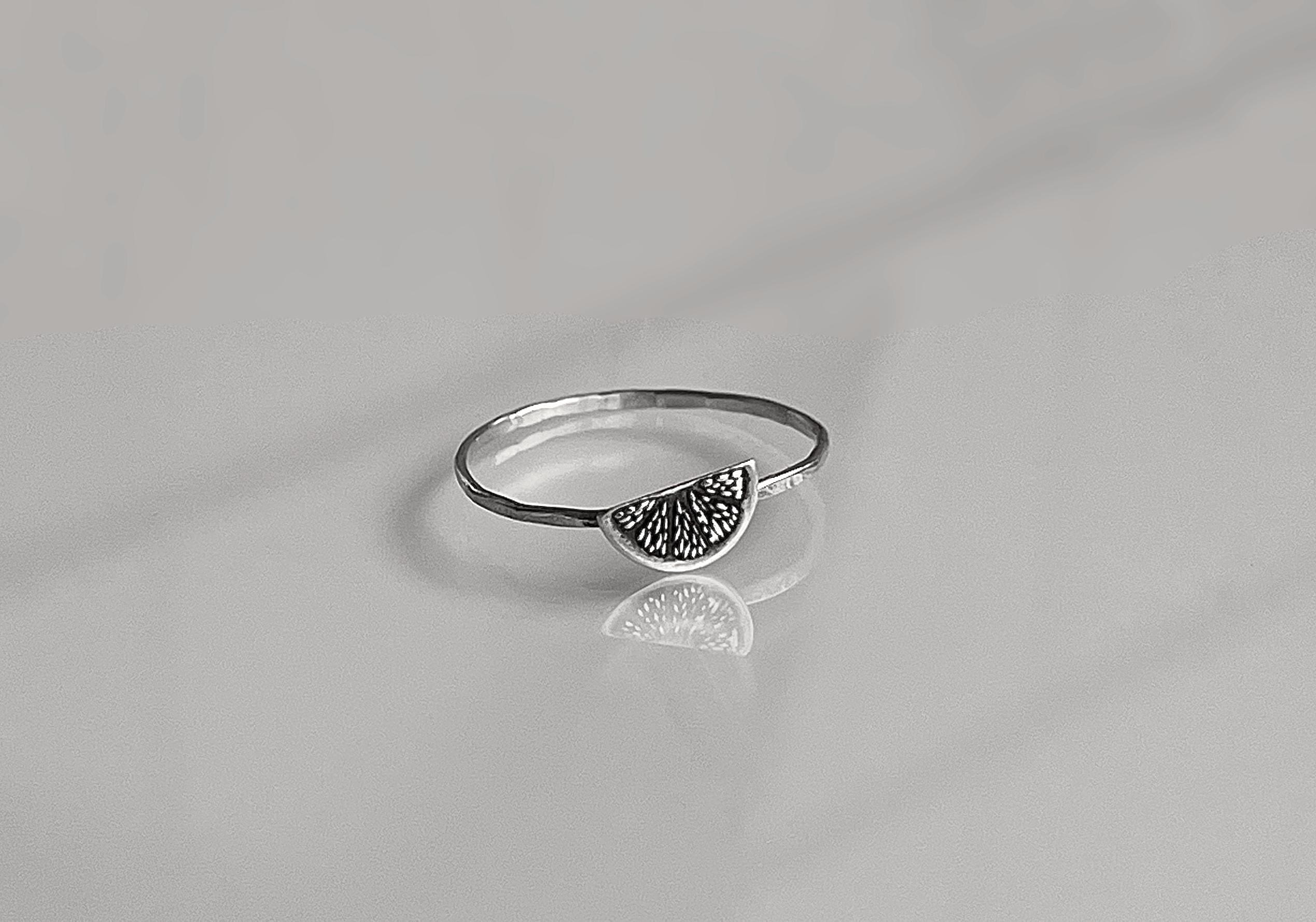 Orange Slice Ring | Citrus Fruit Jewelry | Dainty Minimalist Ring for Summer & Spring | Sterling Botanical Ring for Nature Lovers Foodies