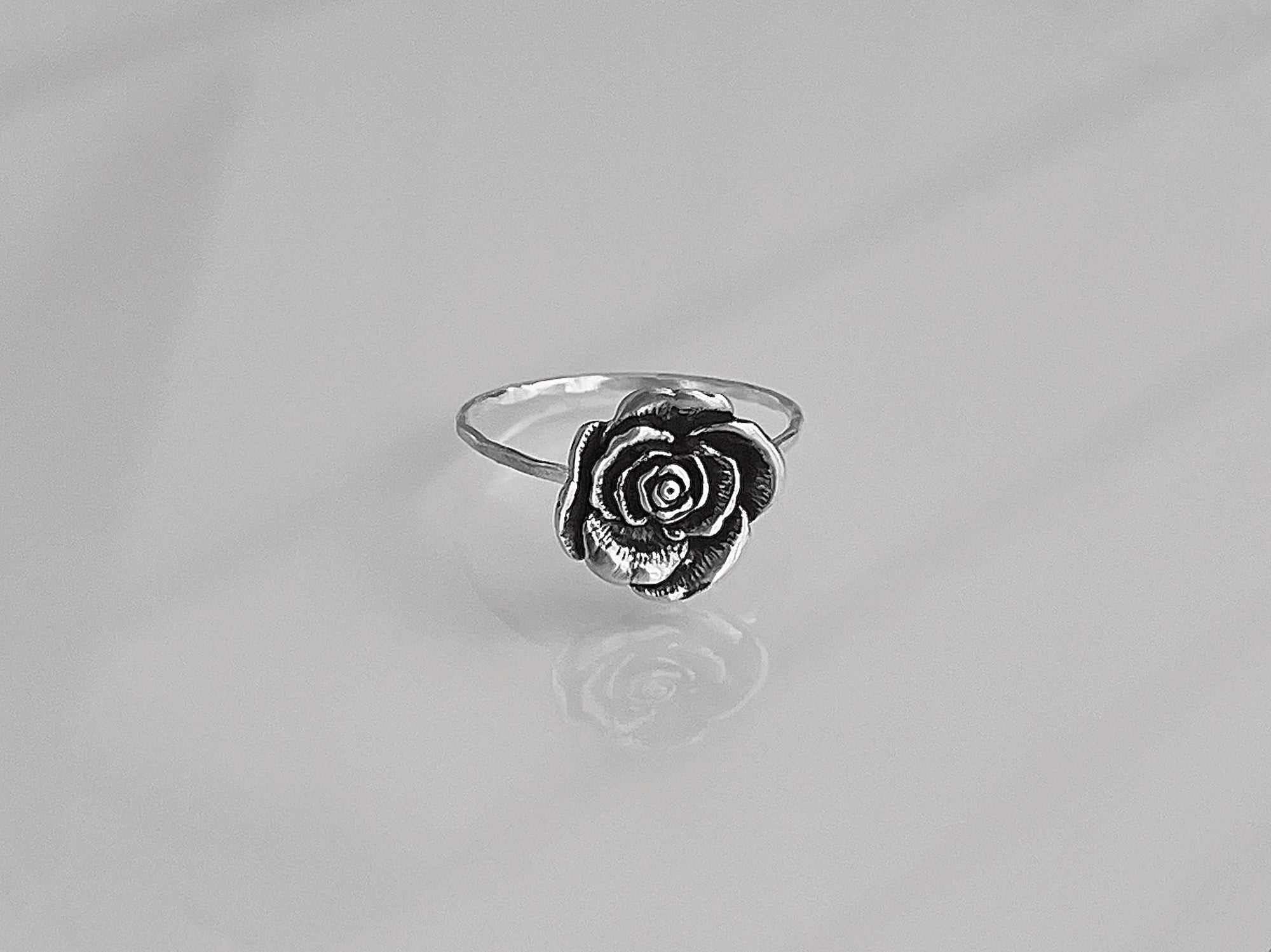 Rose Ring | Detailed Rose Flower Jewelry | Minimalist Delicate Nature Ring | Romantic Promise Ring for Her, Girlfriend | Rose Jewelry Gift