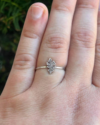 Oak Leaf Stacking Ring | Dainty Forest Acorn Jewelry | Minimalist Nature Ring for Woodland & Cottagecore Lovers | Autumn Fall Style Ring