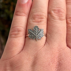 Maple Leaf Stacking Ring | Dainty Minimalist Nature Jewelry | Autumn Fall Leaf Ring for Cottagecore & Nature Lovers | Canadian Symbol Gift