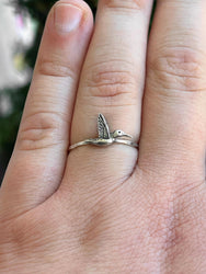 Hummingbird Stacking Ring | Dainty Bird Nature Jewelry | Minimalist Spring Ring for Gardeners & Bird Lovers | Sweet Whimsical Gift