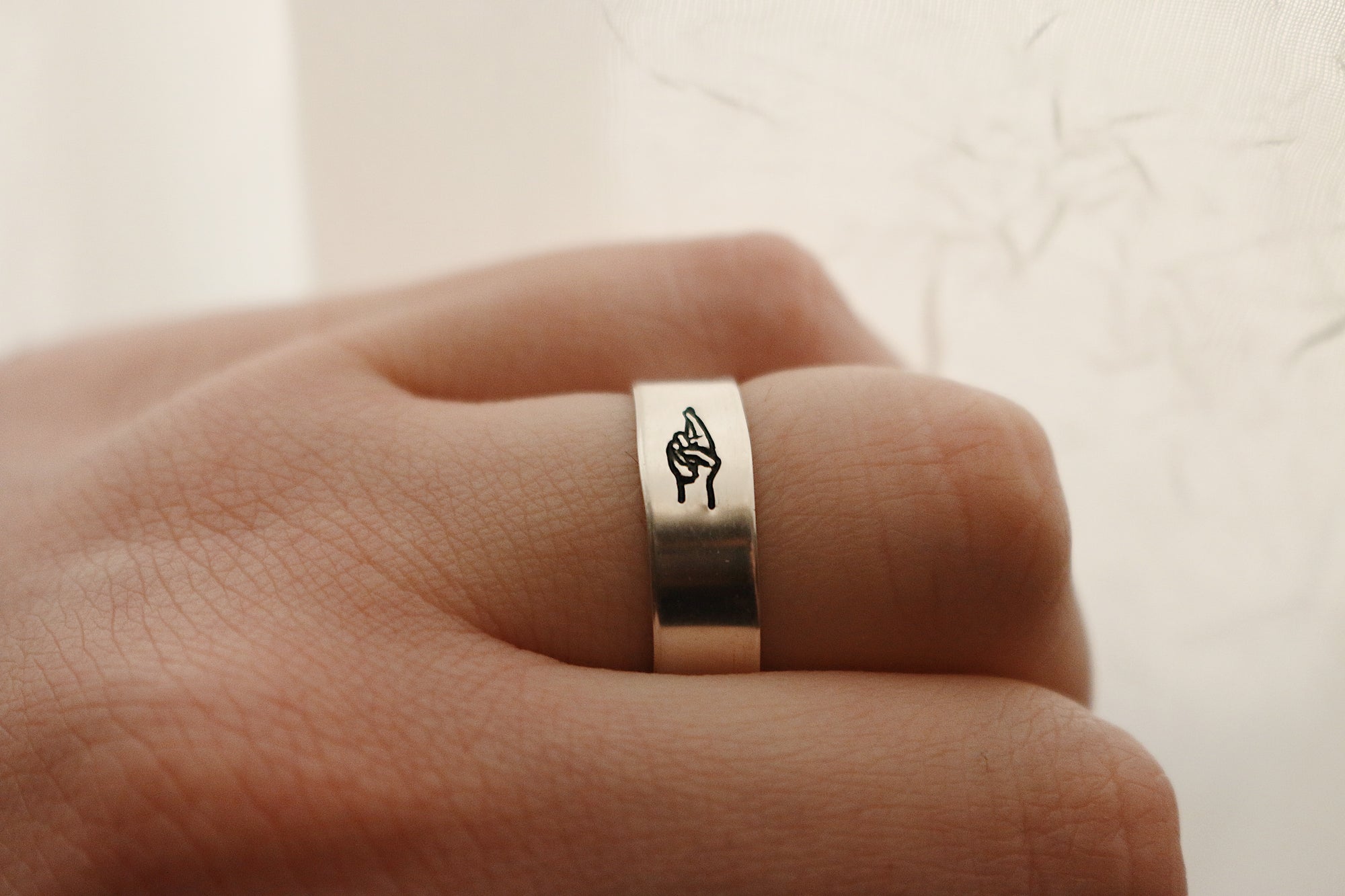 Crossed Fingers Ring