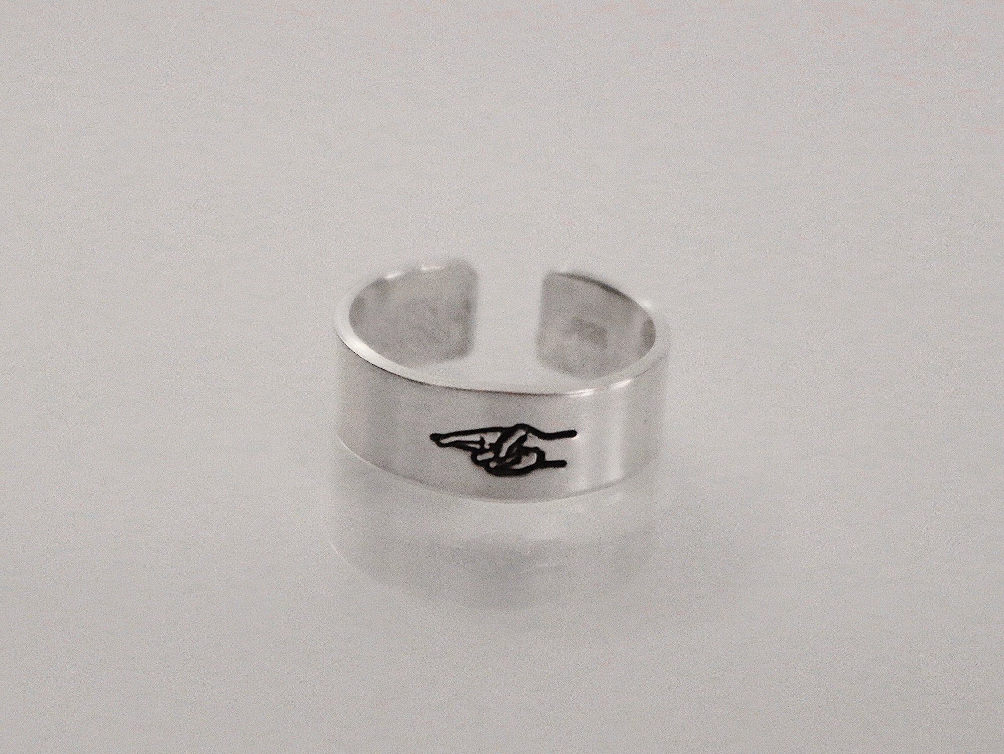 Crossed Fingers Ring
