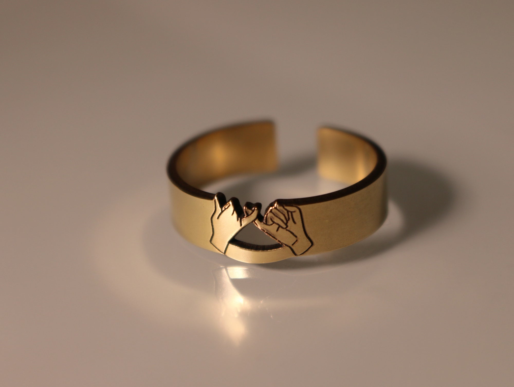 Pinky Promise Cutout Ring - Gold Filled