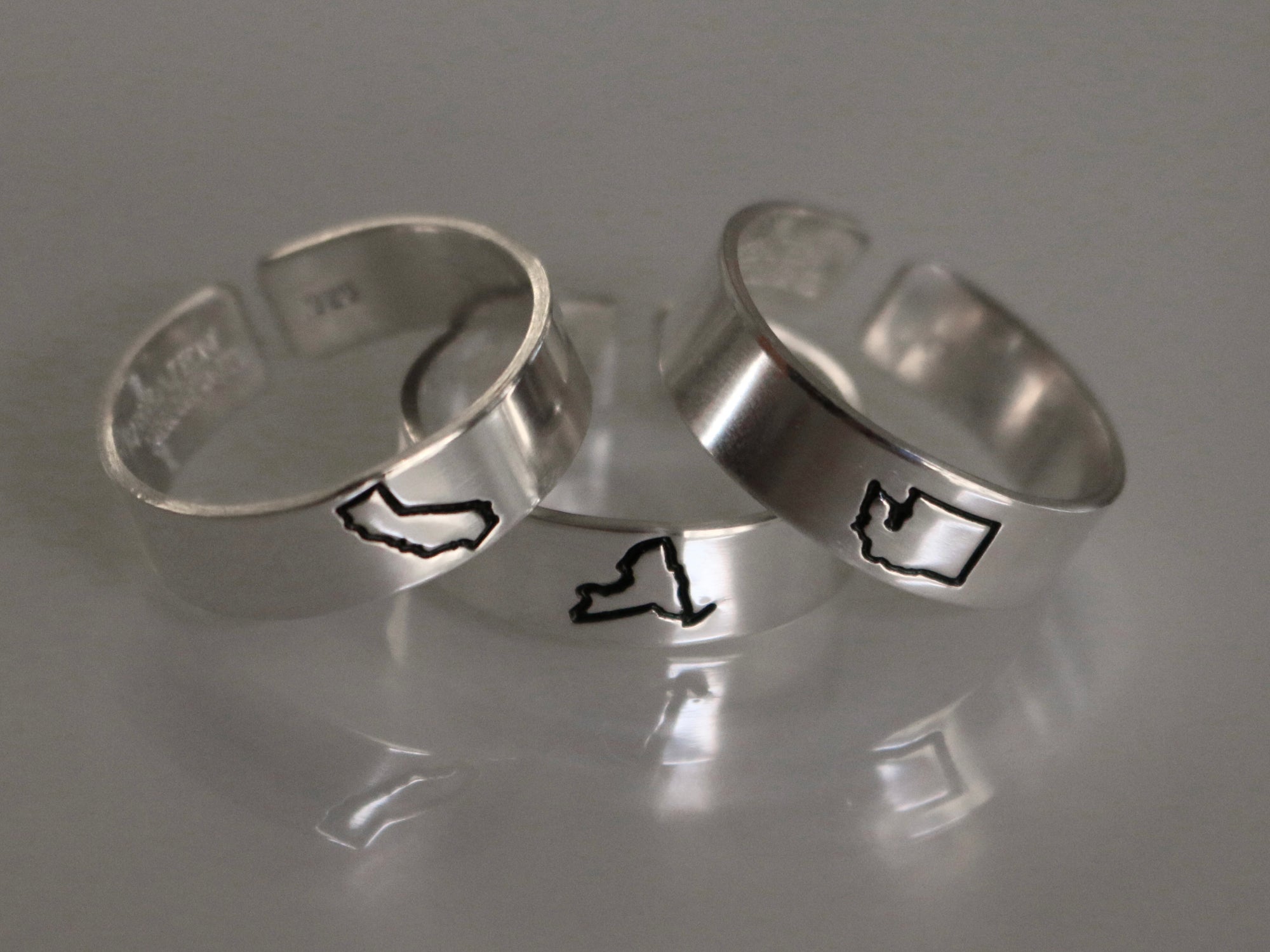 US State Outline Ring