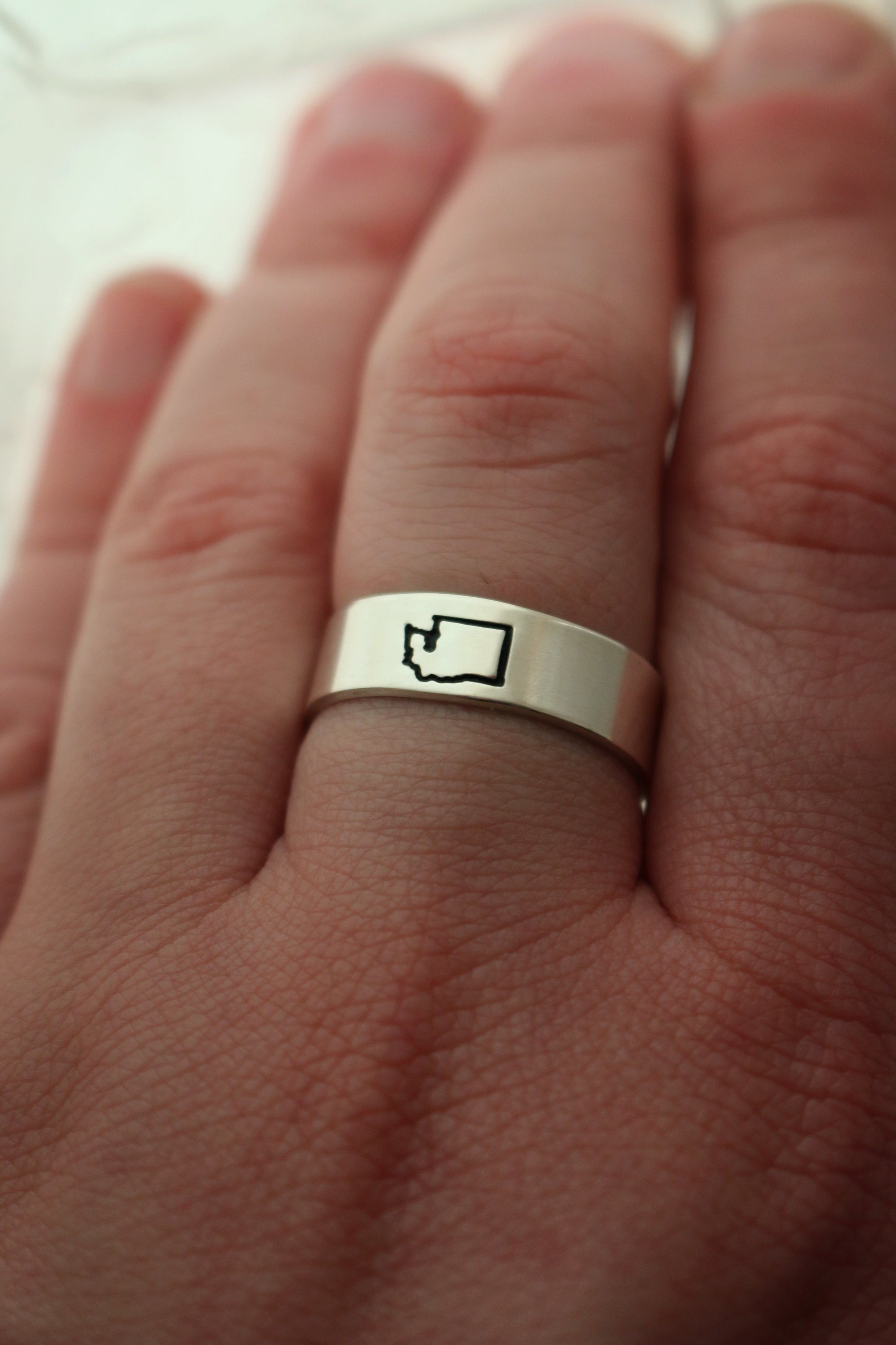 US State Outline Ring