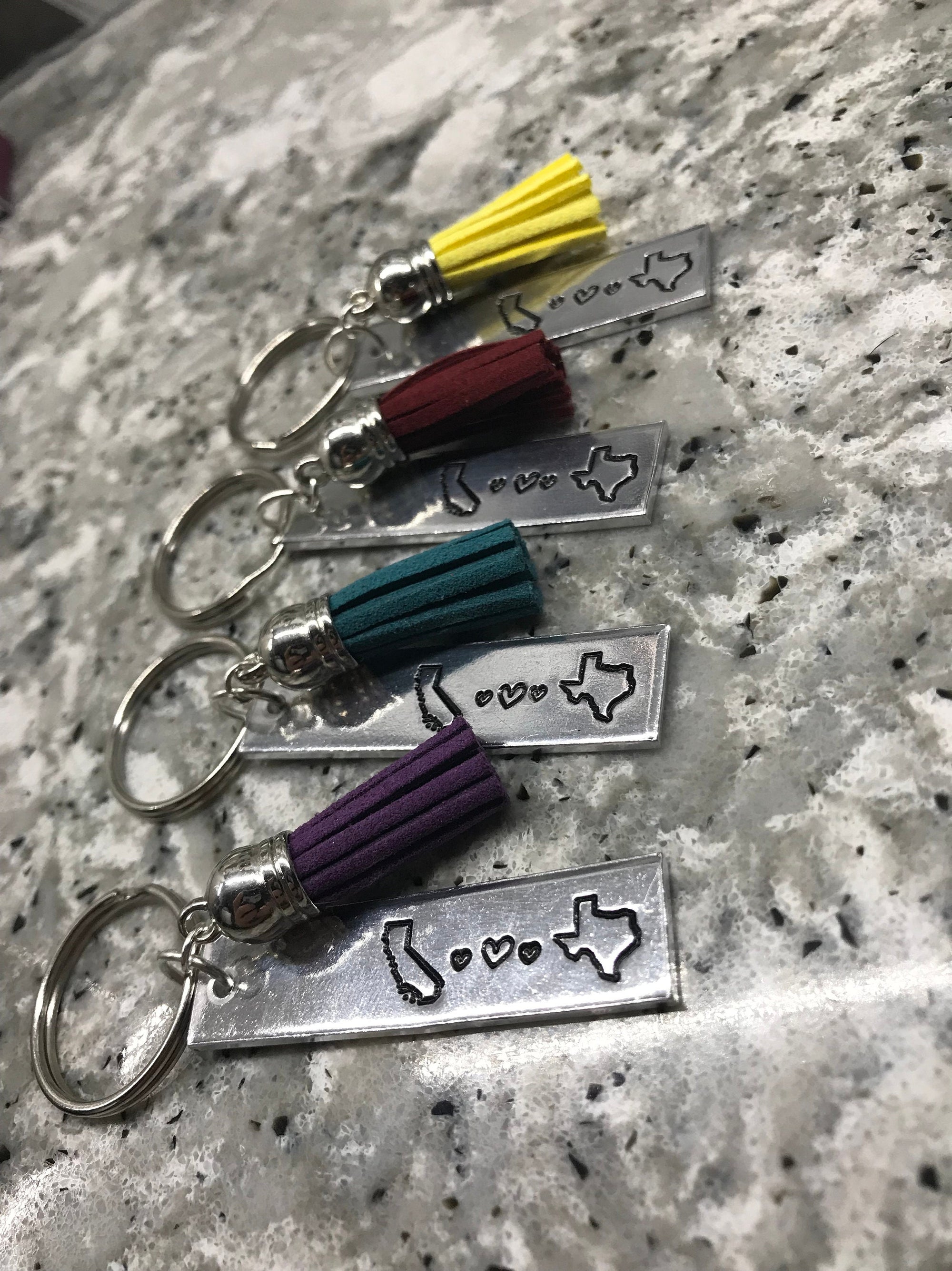 52 STATES (dc & pr), 11 COUNTRIES Long Distance Relationship State Keychain (1) | Anniversary Gifts for Boyfriend | Couples Living Apart