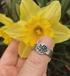 March Birth Flower Ring | Daffodil Jewelry | Rustic Floral Signet Ring | Best Friend Birthday Gifts | Mother's Day Gift | Best Friend Ring
