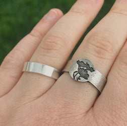 Cosmos Floral Signet Ring | Cosmos Jewelry | Rustic Birth Flower Ring | Best Friend Birthday Gifts | Mother's Day Gift | Best Friend Ring