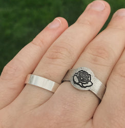 June Birth Flower Ring | Rose Jewelry | Rustic Floral Signet Ring | Best Friend Birthday Gifts | Mother's Day Gift | Best Friend Ring