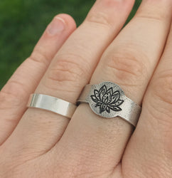 July Birth Flower Ring | Lotus Jewelry | Rustic Floral Signet Ring | Best Friend Birthday Gifts | Mother's Day Gift | Best Friend Ring