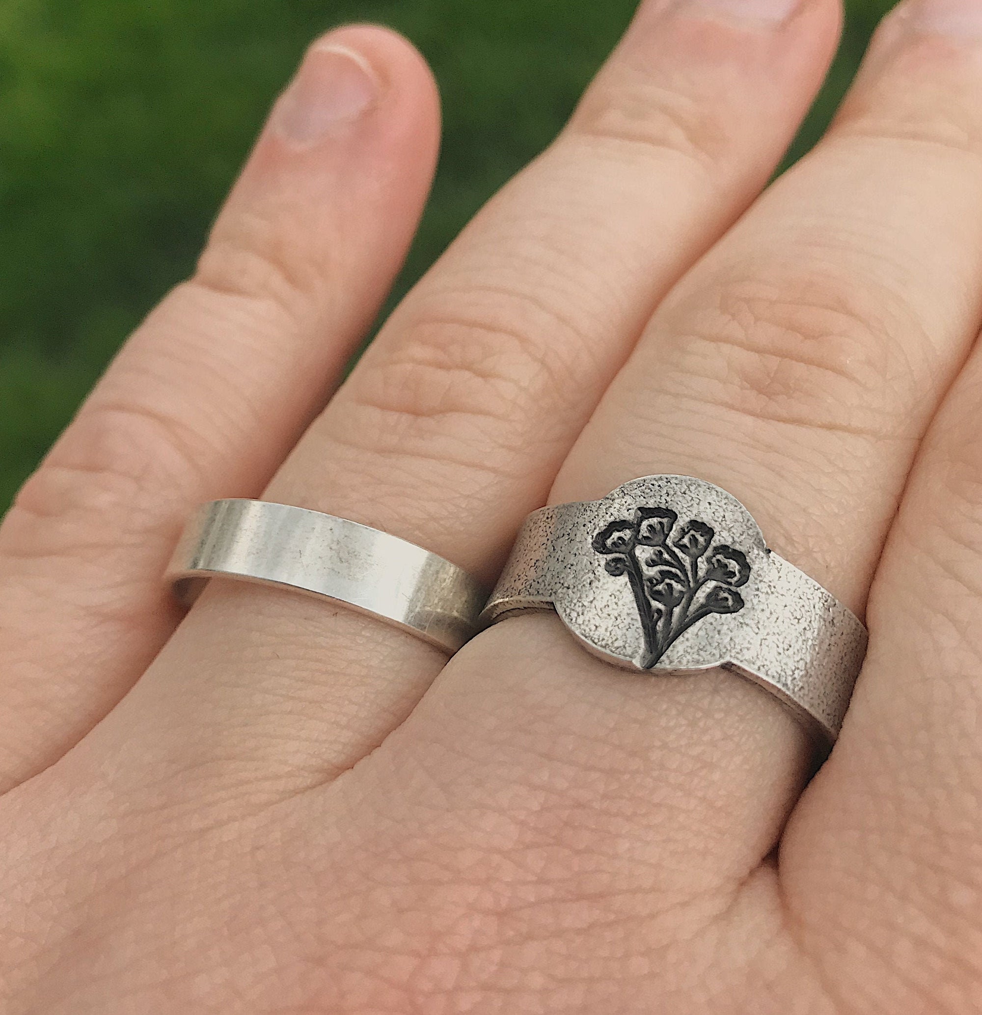 Baby's Breath Floral Signet Ring | Babys Breath Jewelry | Birth Flower Ring | Best Friend Birthday Gifts | Mother's Day Gift | Best Friend