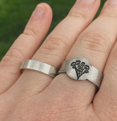 Baby's Breath Floral Signet Ring | Babys Breath Jewelry | Birth Flower Ring | Best Friend Birthday Gifts | Mother's Day Gift | Best Friend