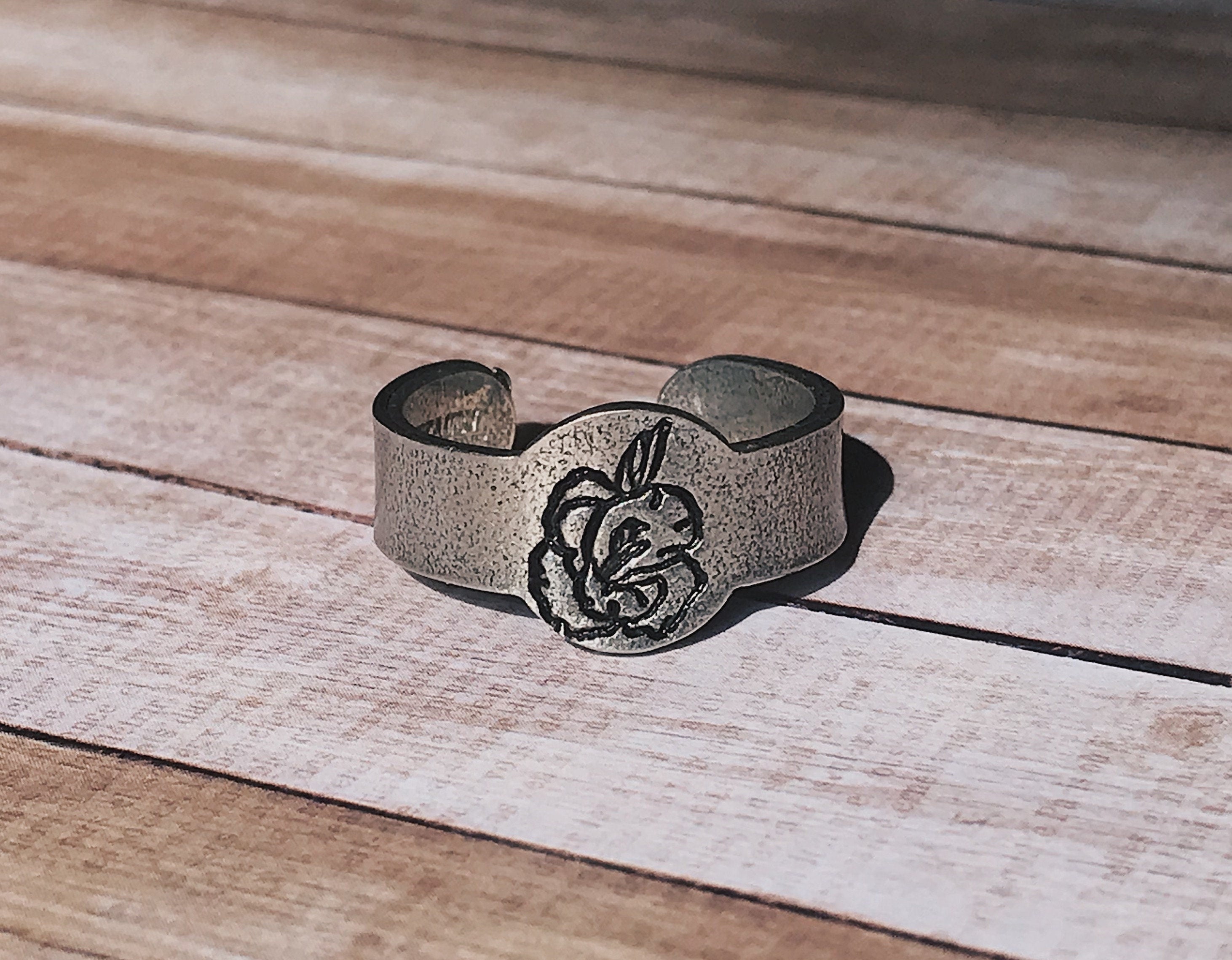 August Birth Flower Ring | Gladiolus Jewelry | Rustic Floral Signet Ring | Best Friend Birthday Gifts | Mother's Day Gift | Best Friend Ring