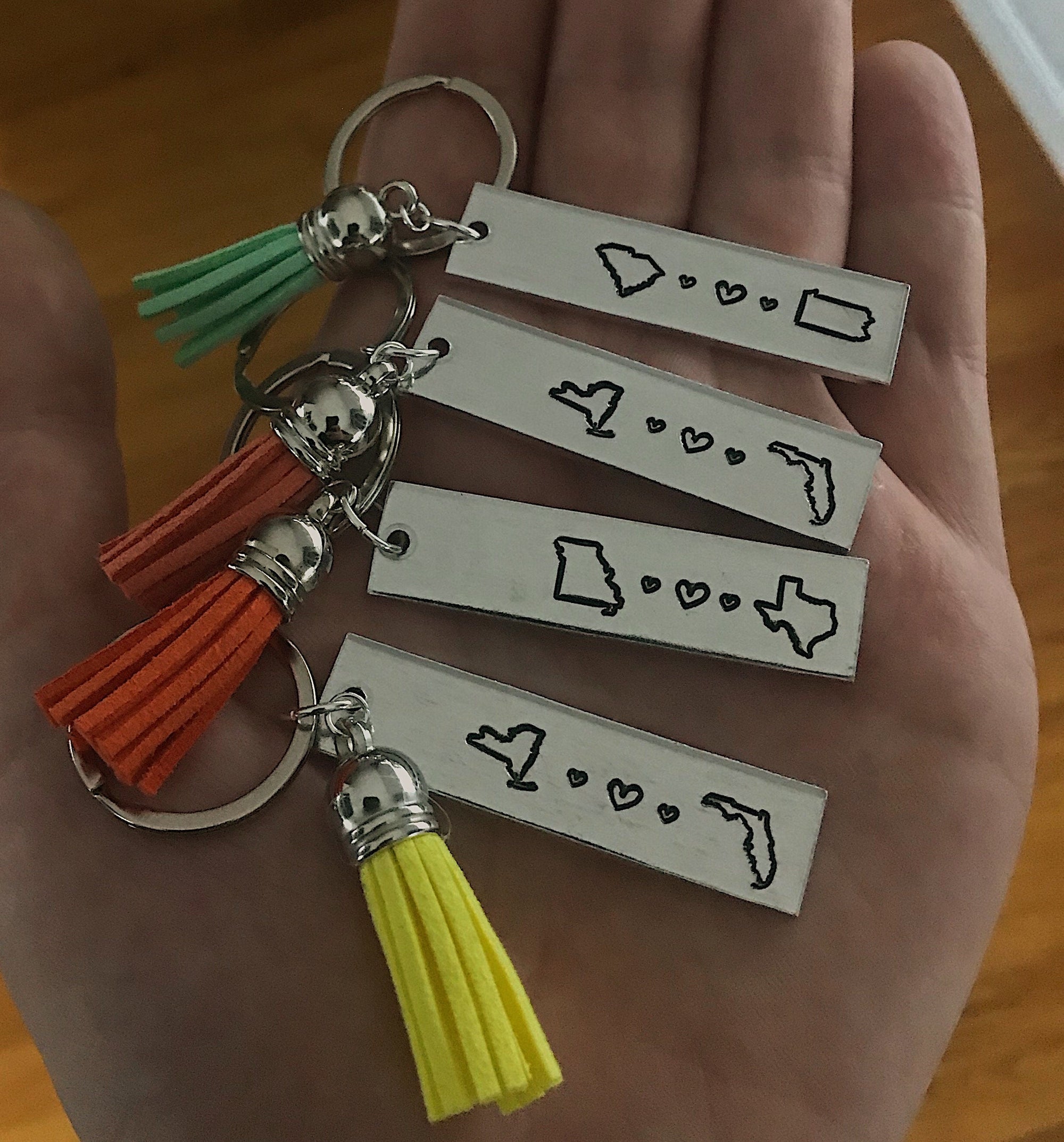 52 STATES (dc & pr), 11 COUNTRIES Long Distance Relationship State Keychain (1) | Anniversary Gifts for Boyfriend | Couples Living Apart