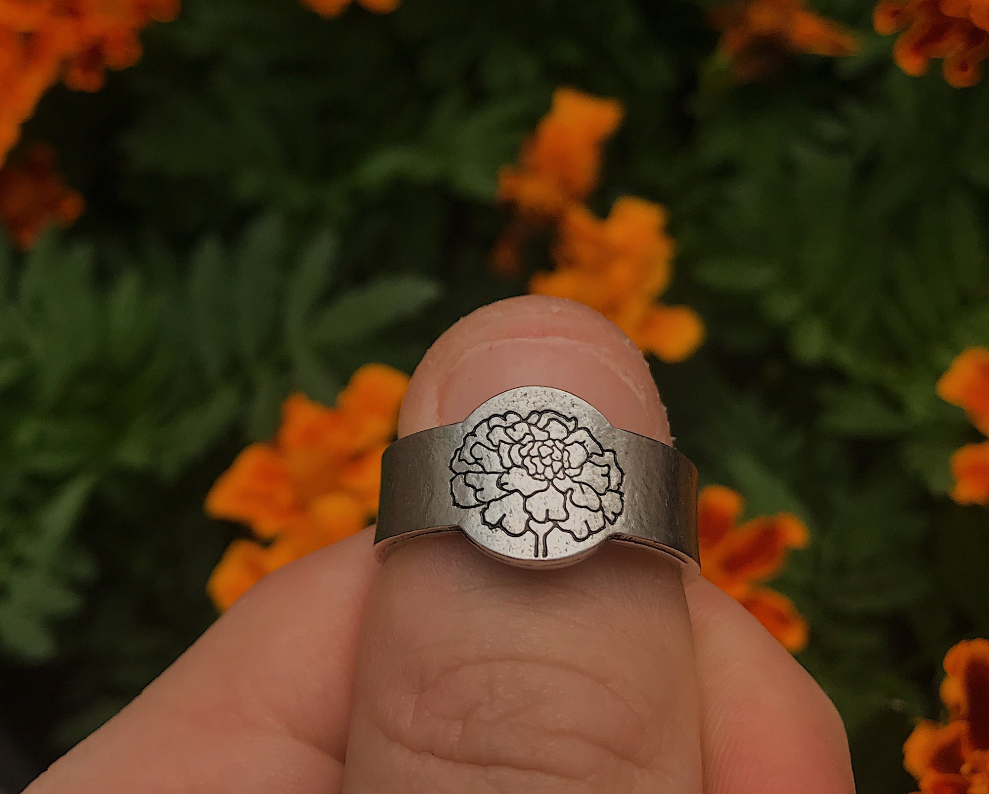 October Birth Flower Ring | Marigold Jewelry | Rustic Floral Signet Ring | Best Friend Birthday Gifts | Mother's Day Gift | Best Friend Ring