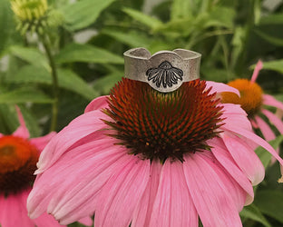 Echinacea Floral Signet Ring | Echinacea Jewelry | Birth Flower Ring | Best Friend Birthday Gifts | Mother's Day Gift | Best Friend Ring
