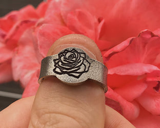 June Birth Flower Ring | Rose Jewelry | Rustic Floral Signet Ring | Best Friend Birthday Gifts | Mother's Day Gift | Best Friend Ring