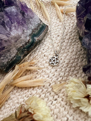 Dainty Pentacle Charm Necklace | Best Friend Birthday Gift | Halloween Necklace | Mystic Pagan Jewelry | Wiccan Necklace | Witchcore Jewelry