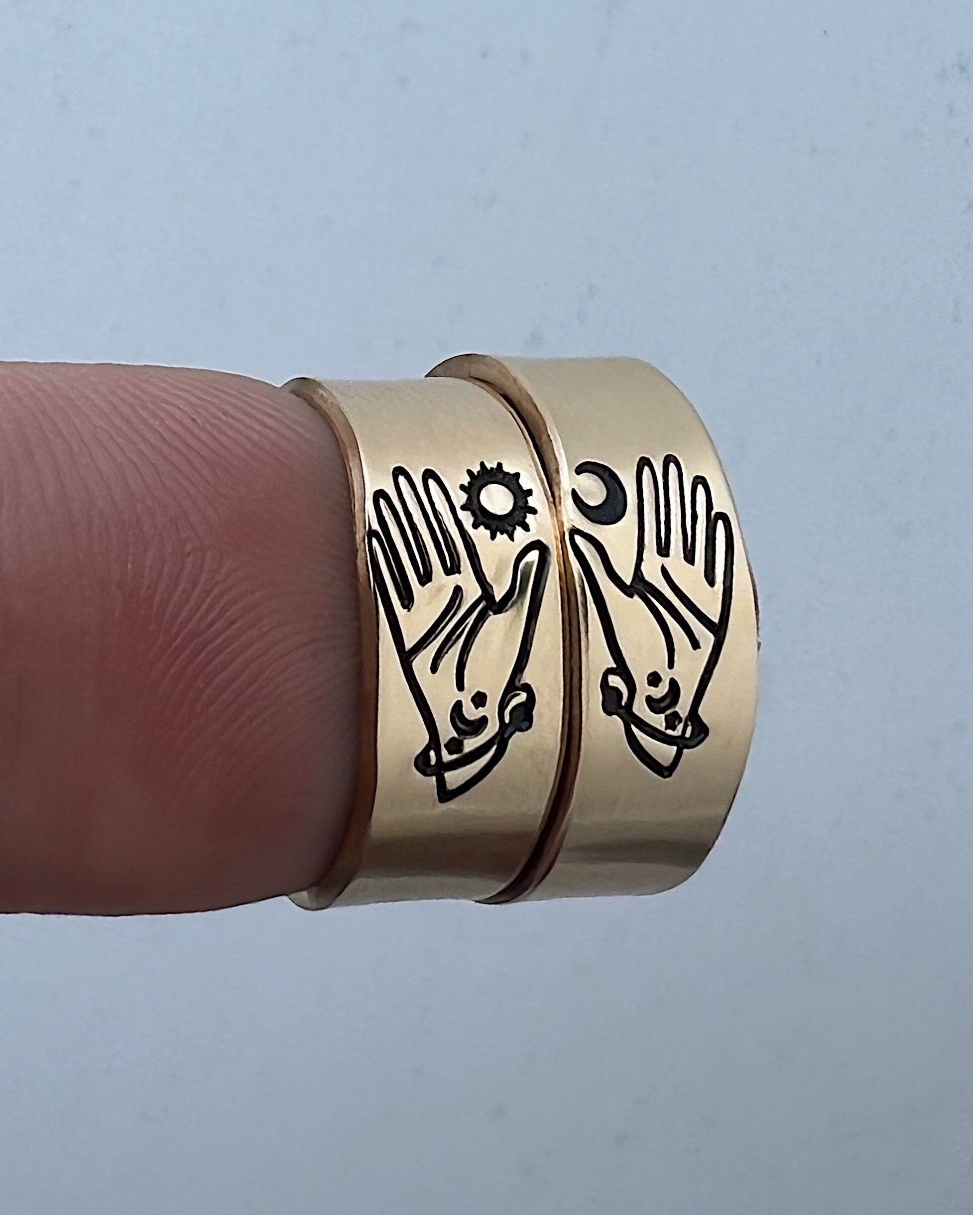 Matching 2 Ring Best Friend Sun & Moon Tarot Hands Stacking Ring Set | Best Friend Birthday Gift | Rings for Sisters | Mystic Hands | Zodiac