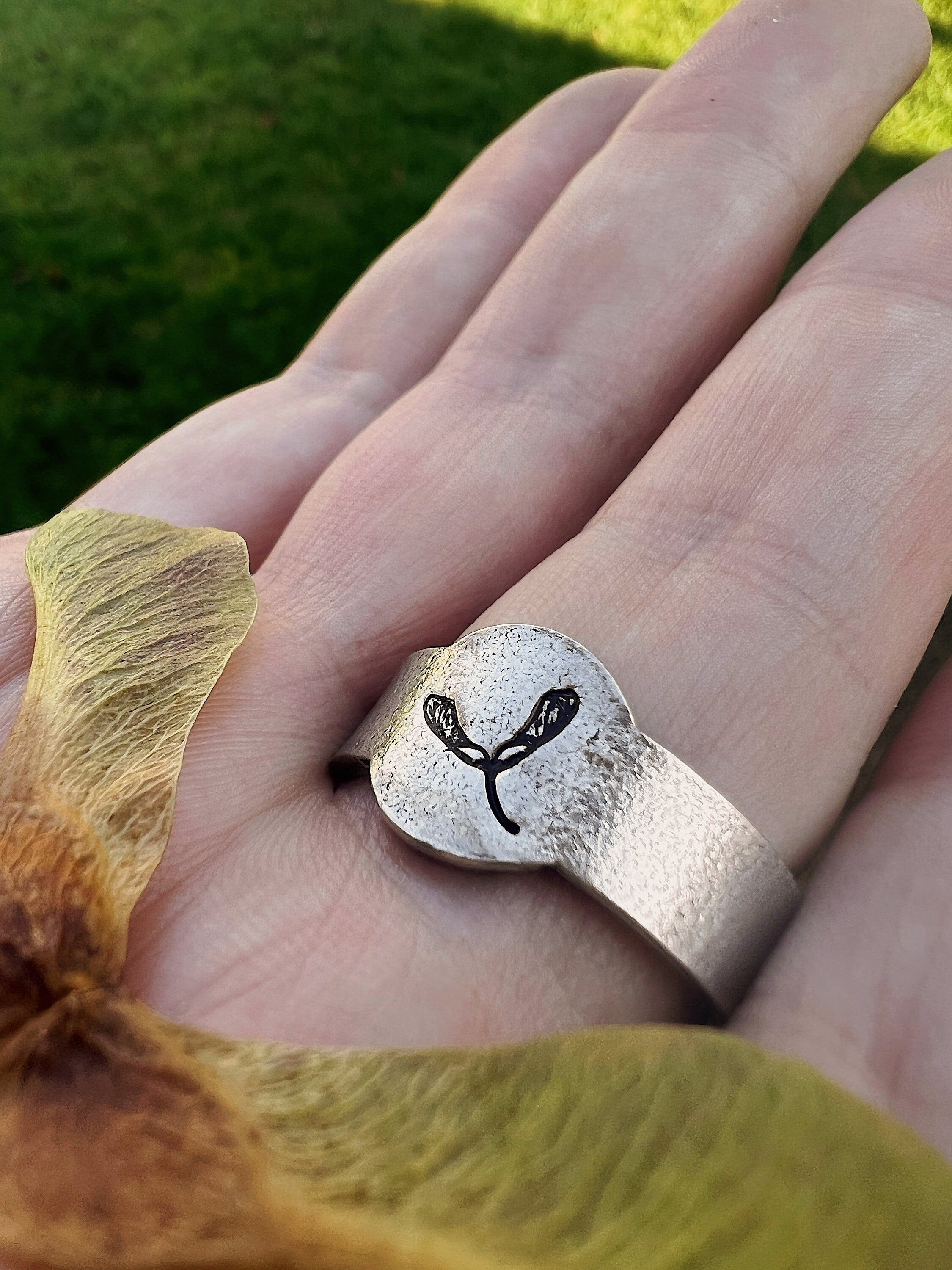 Maple Key Signet Ring | Polynose Maple Seed Pod | Autumn Jewelry | Whirligig Ring | Maple Tree Jewelry | Maple Whirly | Maple Samara