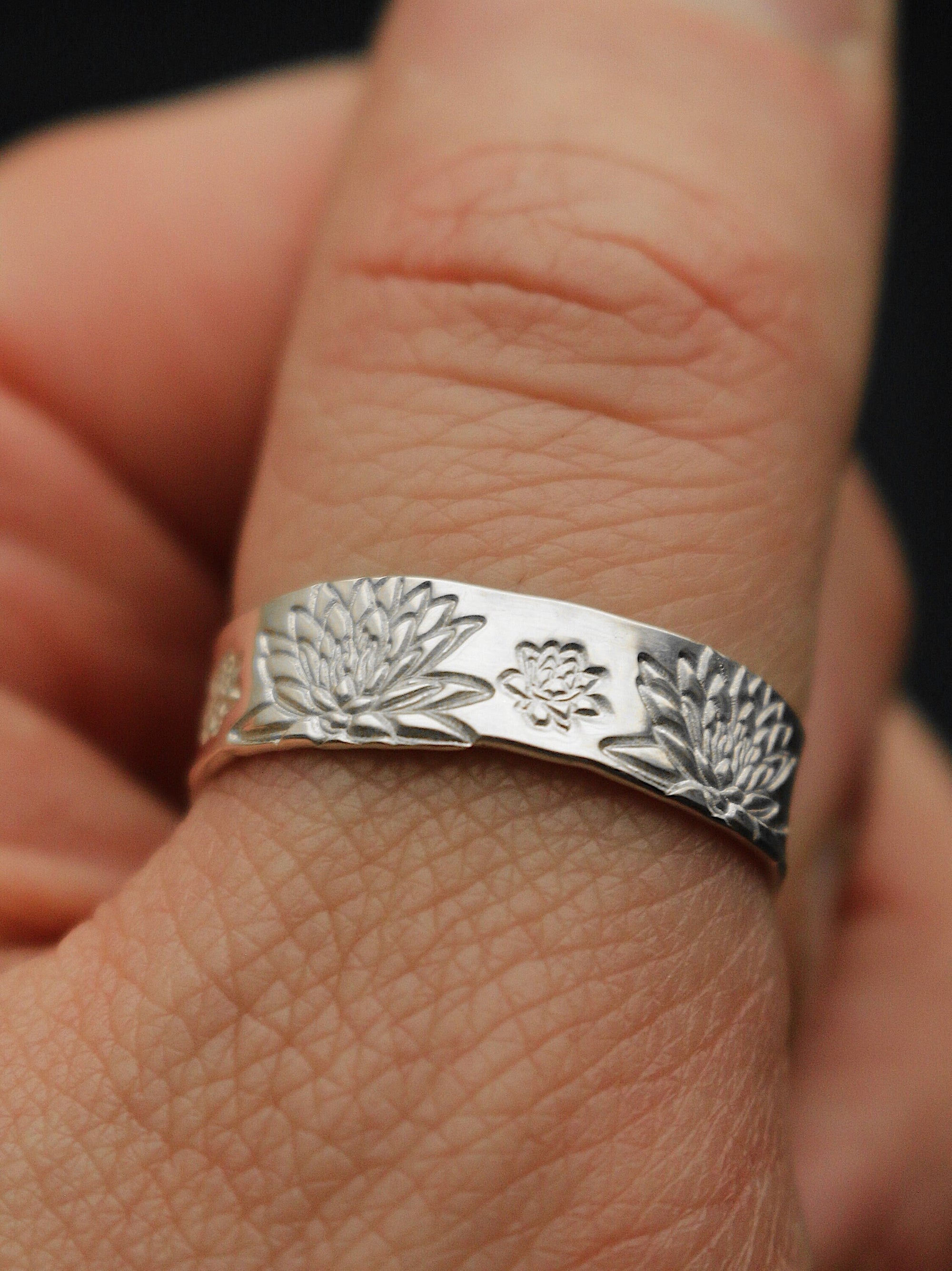 Water Lily Ring | July Birth Flower Ring | Wildflower | Best Friend Gift | 14k Gold Filled or Sterling | Floral Jewelry | July Birth Ring