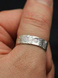 Daisy Ring | April Birth Flower Ring | Wildflower | Best Friend Gift | 14k Gold Filled or Sterling | Floral Jewelry | April Birth Ring