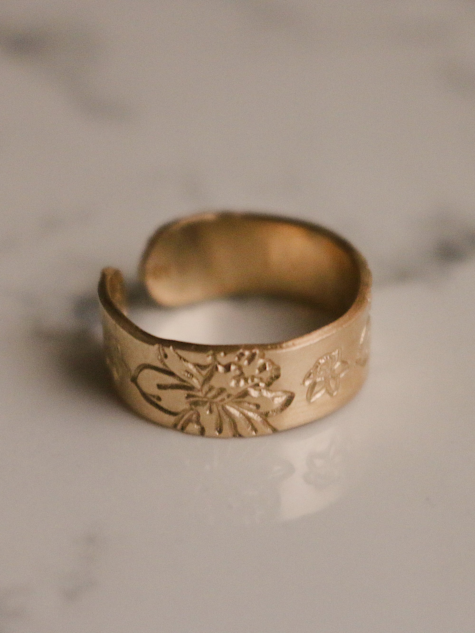 Daffodil Ring - March