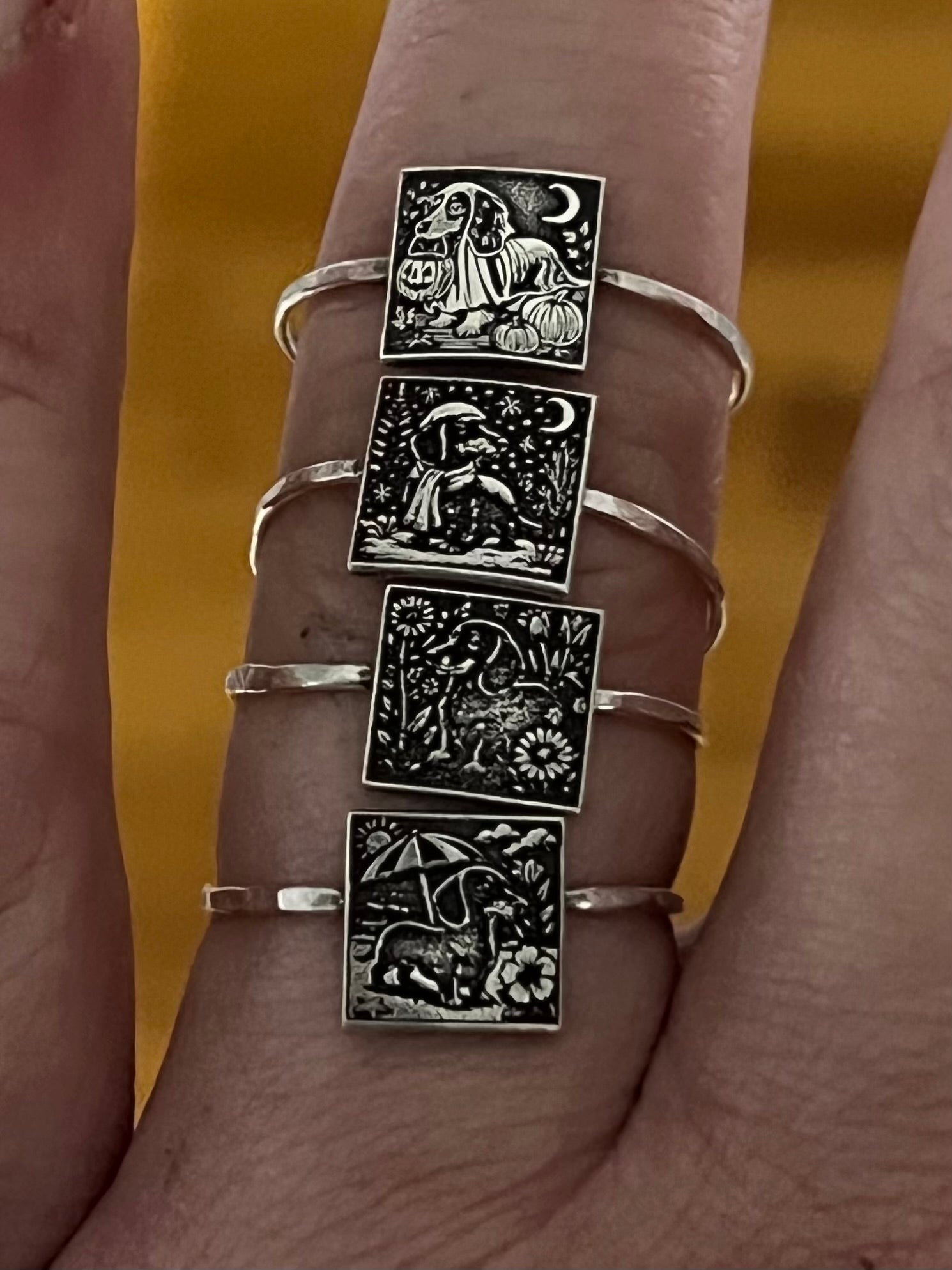 Vintage Dachshund 4 Seasons Rings