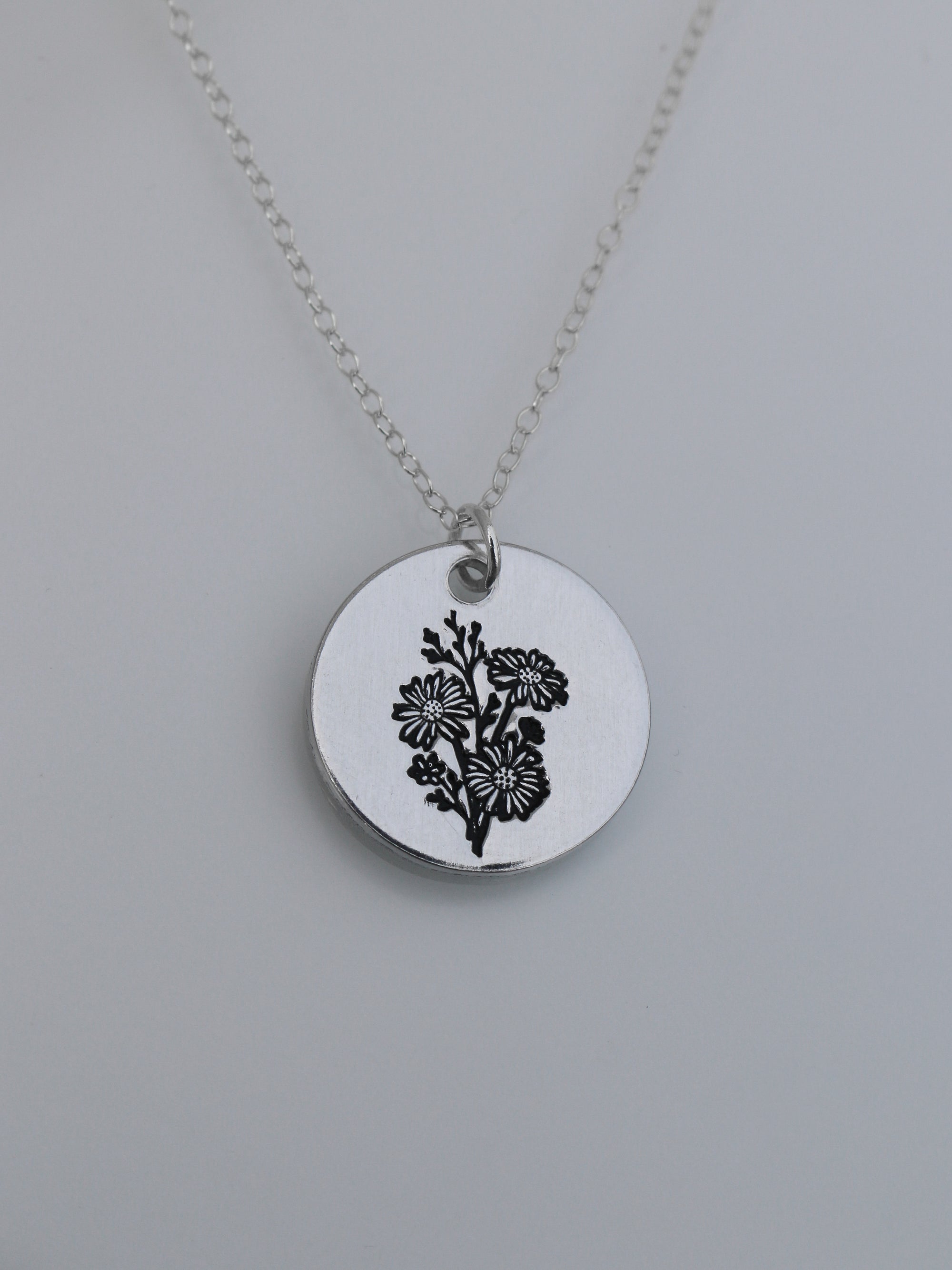 Daisy Bouquet Necklace - Silver