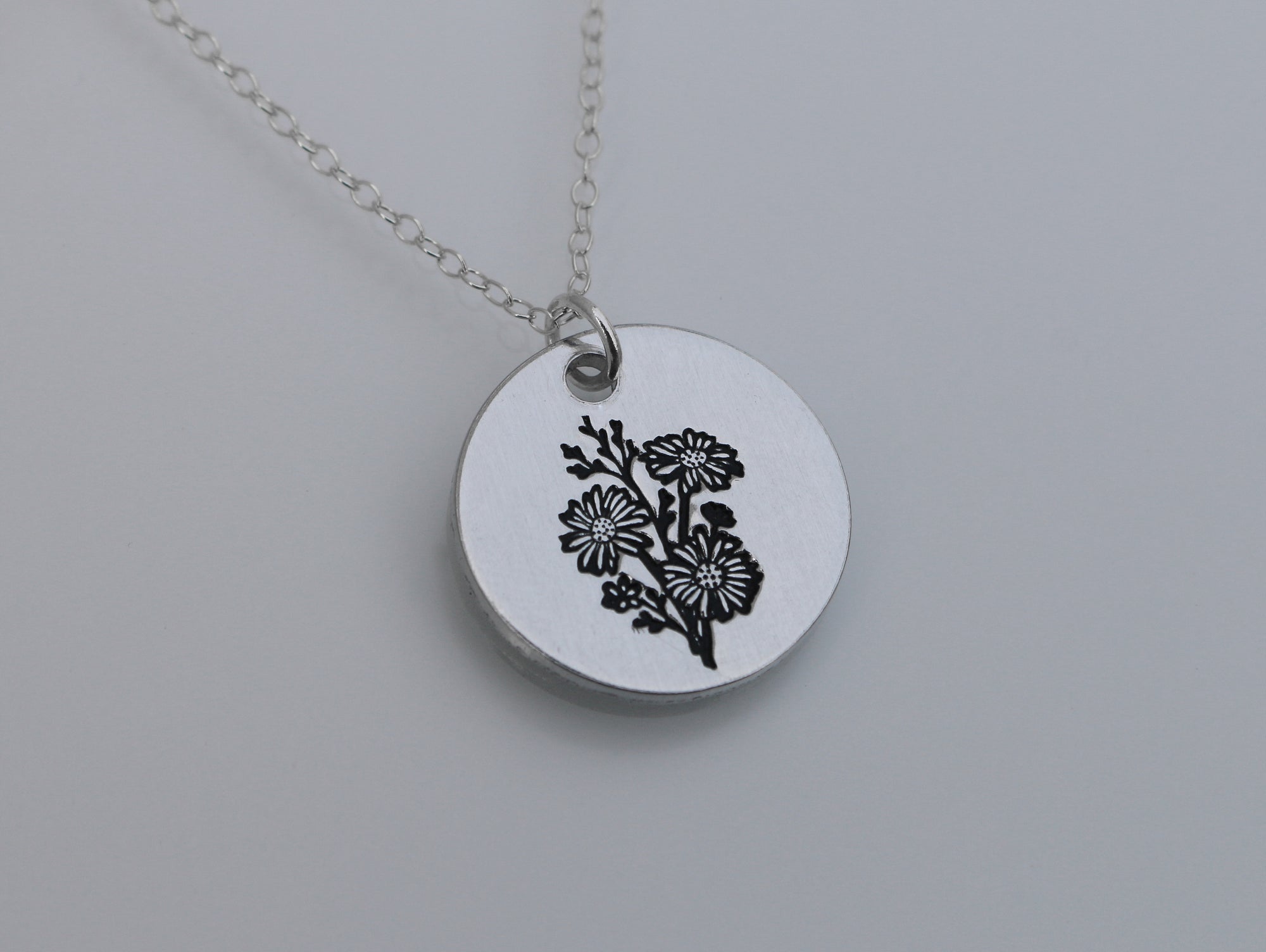 Daisy Bouquet Necklace - Silver