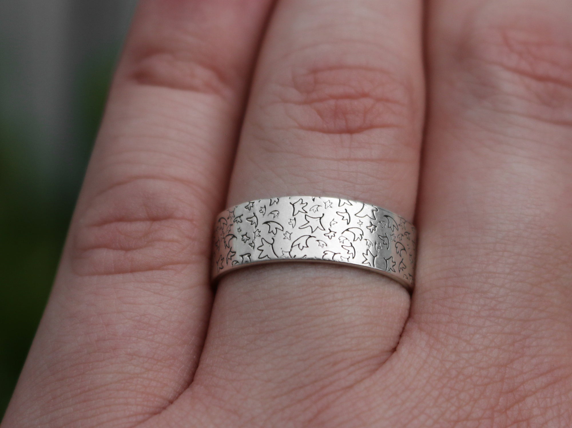 Heartstopper Leaves Ring - Unshaded - Sterling Silver