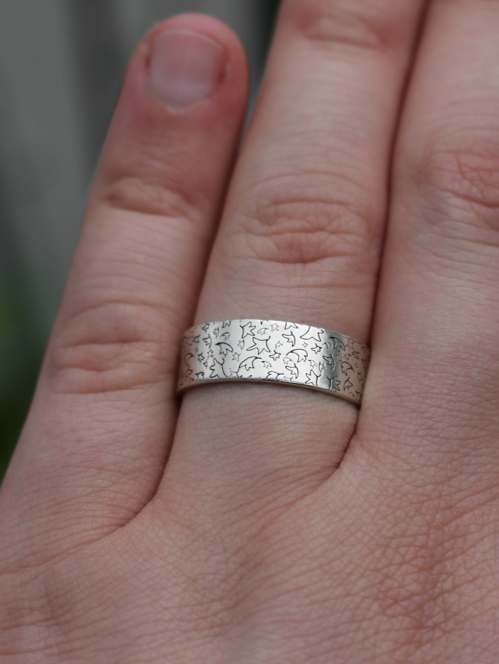 Heartstopper Leaves Ring - Unshaded - Sterling Silver