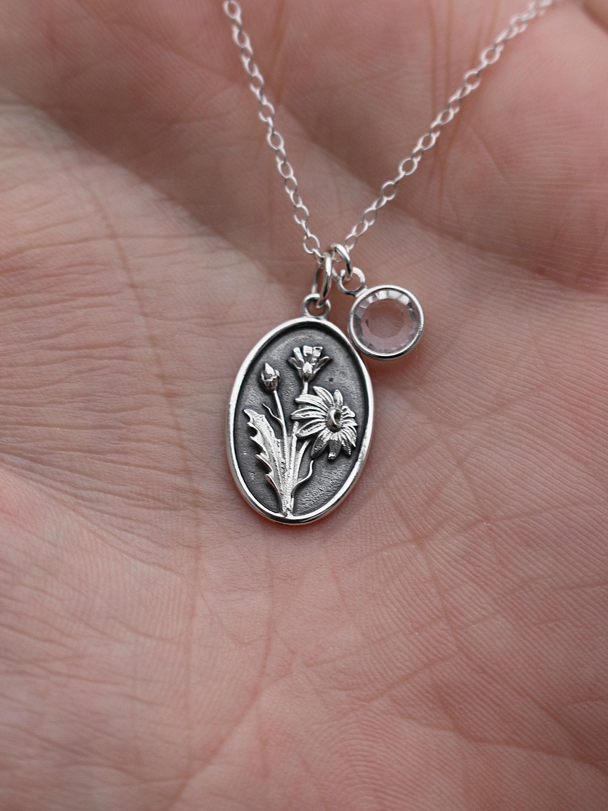 April Birth Flower Necklace Medallion | Birth Flower Jewelry | Daisy | Birth Month Flower | Birthstone Necklace | Best Friend Birthday
