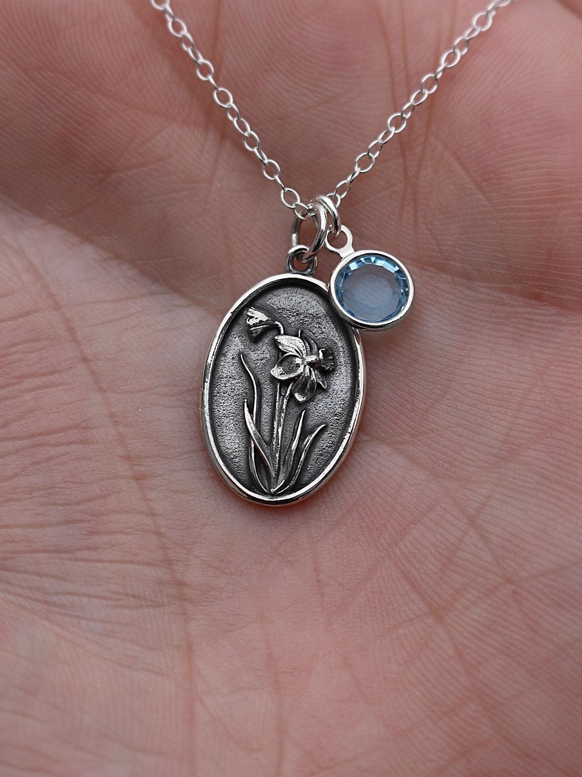 March Birth Flower Necklace Medallion | Birth Flower Jewelry | Daffodil | Birth Month Flower | Birthstone Necklace | Best Friend Birthday
