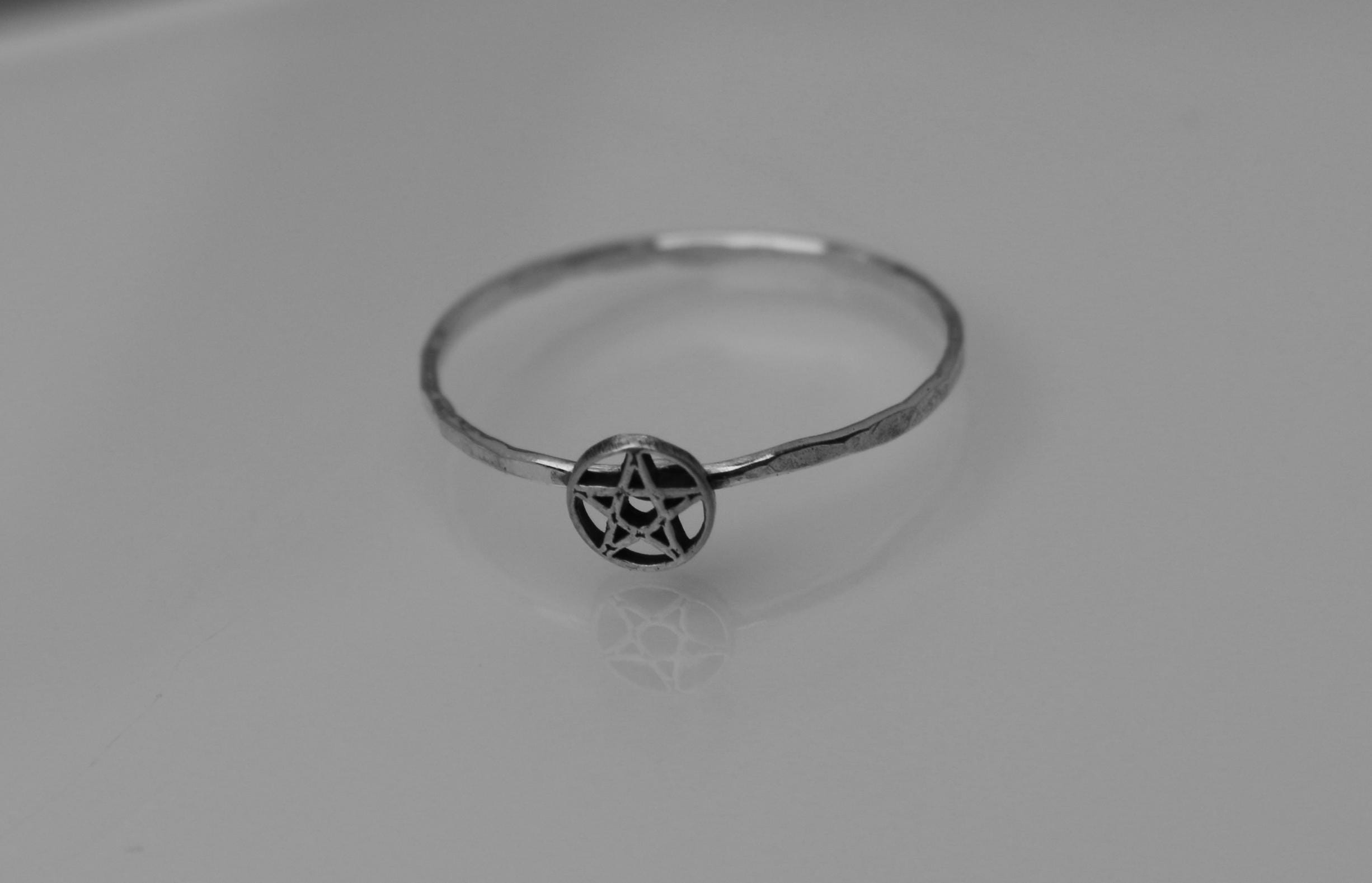 Dainty Pentacle Ring | Best Friend Birthday Gift | Halloween Ring | Mystic Pagan Jewelry | Wiccan Ring | Witchcore Jewelry