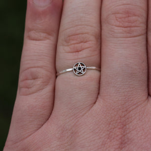Dainty Pentacle Ring | Best Friend Birthday Gift | Halloween Ring | Mystic Pagan Jewelry | Wiccan Ring | Witchcore Jewelry