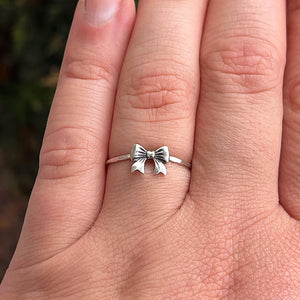 Bow Stacking Ring | Silver Dainty Ribbon Ring | Minimalist Tie the Knot Jewelry | Romantic Promise Ring for Her | Cute Bow Jewelry Gift