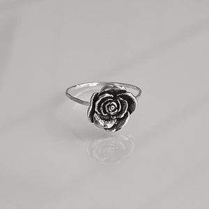 Rose Ring | Detailed Rose Flower Jewelry | Minimalist Delicate Nature Ring | Romantic Promise Ring for Her, Girlfriend | Rose Jewelry Gift