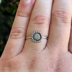 Sunflower Stacking Ring | Detailed Sunflower Jewelry | Cottagecore Nature Ring for Summer | Gift for Her | Symbol of Happiness & Adoration